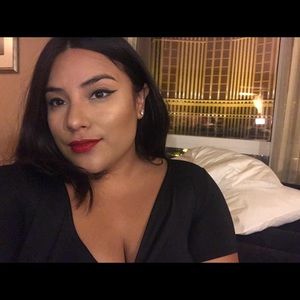 Meet your Posher, Natalie